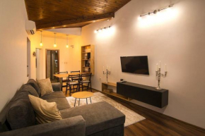Retro Apartment 11